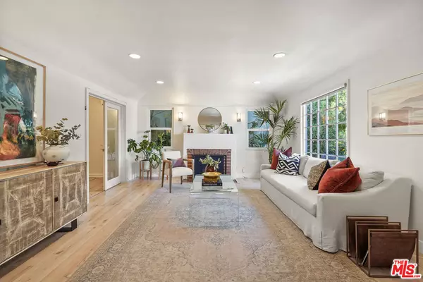 11324 Sunshine Ter, Studio City, CA 91604