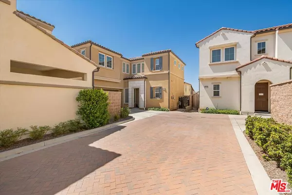 Porter Ranch, CA 91326,20646 W Chestnut Cir