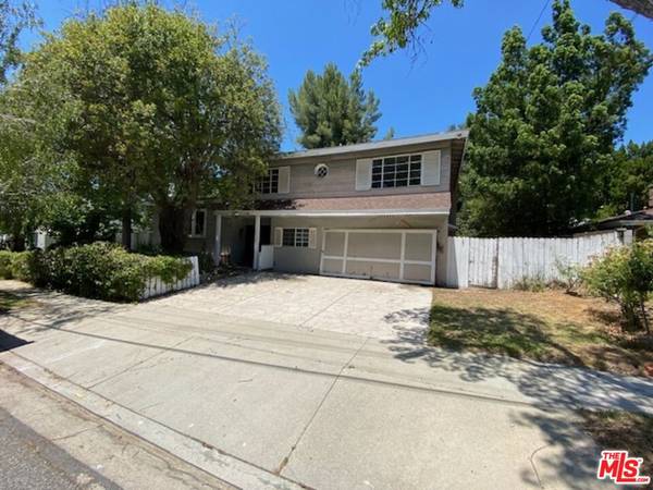 22413 Dardenne St, Calabasas, CA 91302