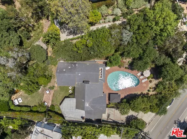 Los Angeles, CA 90049,360 N Kenter Ave