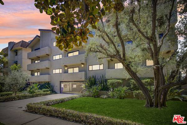 1925 Overland Ave #202, Los Angeles, CA 90025