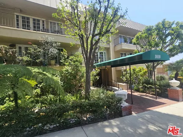 1010 Palm Ave #310, West Hollywood, CA 90069