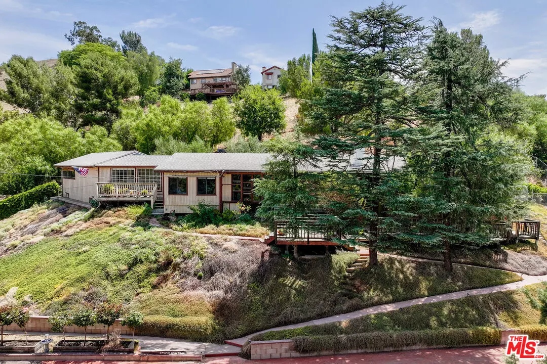 Sunland, CA 91040,10330 Johanna Ave