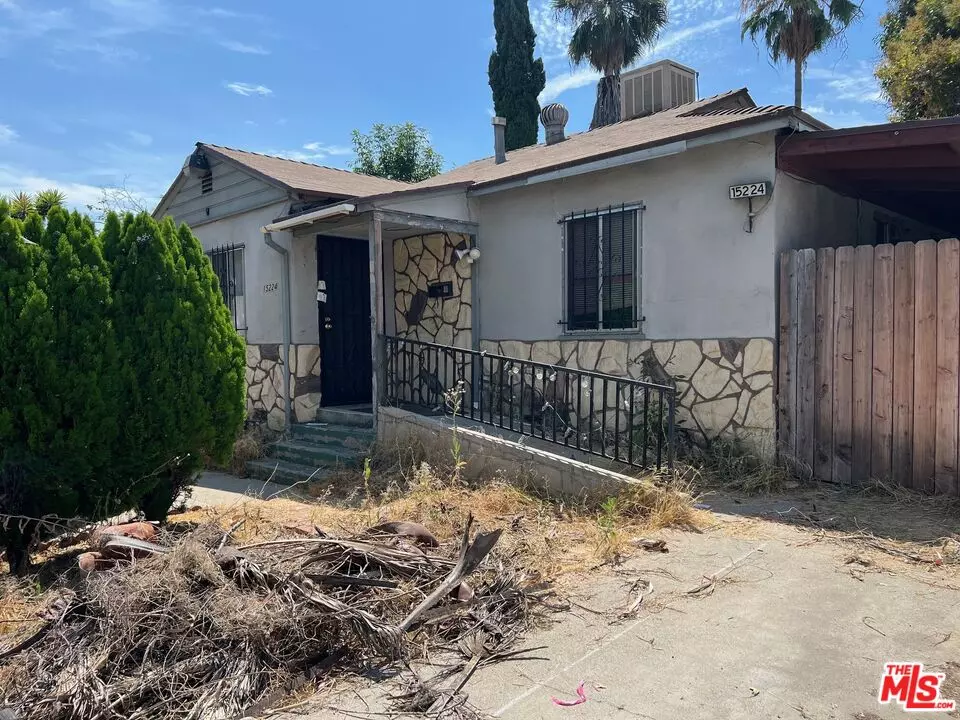 Panorama City, CA 91402,15224 Cantara St