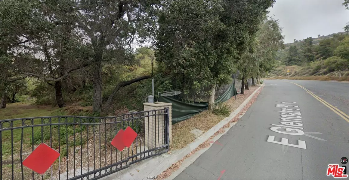 2821 E Glenoaks Blvd, Glendale, CA 91206