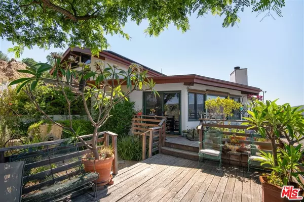 2733 Halsey Rd, Topanga, CA 90290