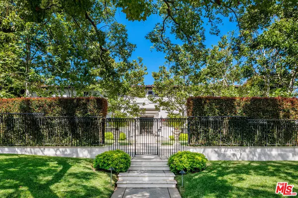 722 N Maple Dr, Beverly Hills, CA 90210