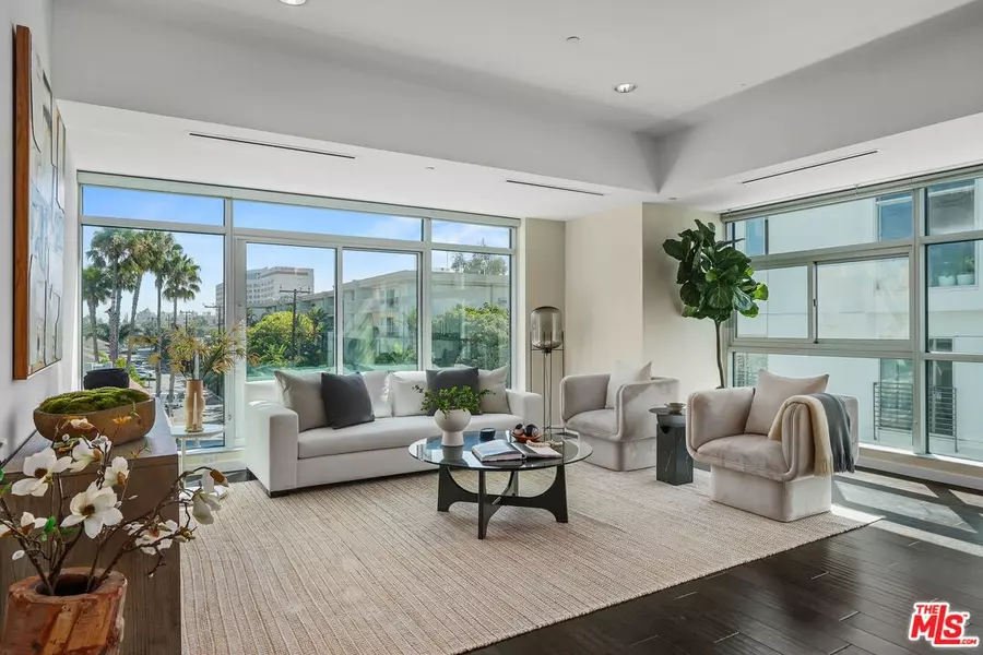 3111 Via Dolce #304, Marina Del Rey, CA 90292