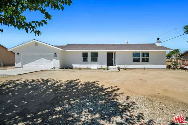 15376 Washoan Rd, Apple Valley, CA 92307