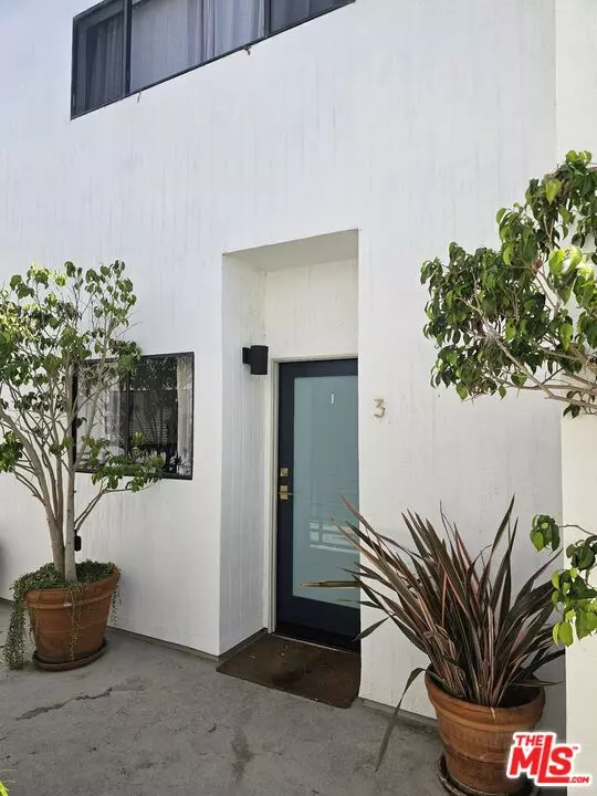 Venice, CA 90291,2500 Abbot Kinney Blvd #3