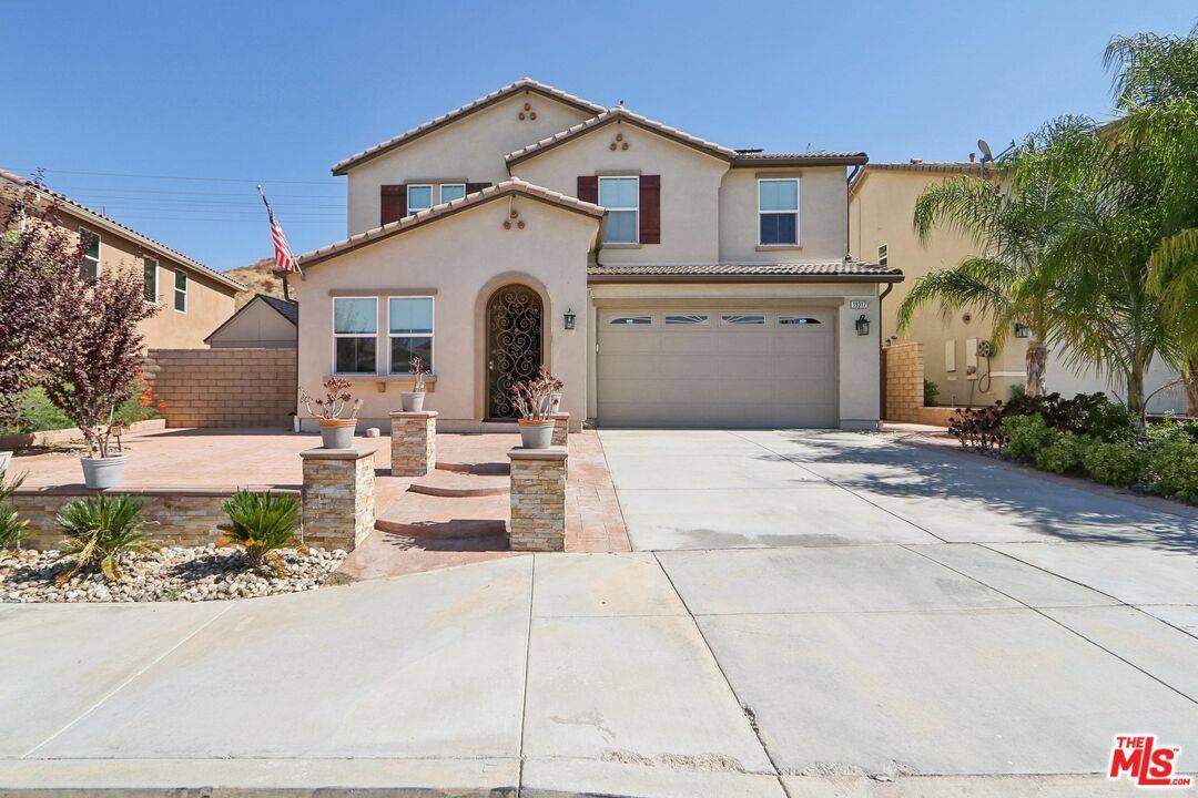 19317 Bension Dr, Santa Clarita, CA 91350