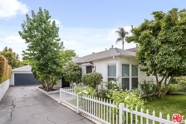 3256 Castle Heights Ave, Los Angeles, CA 90034