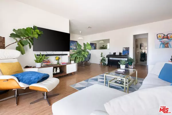 1233 N Laurel Ave #214, West Hollywood, CA 90046