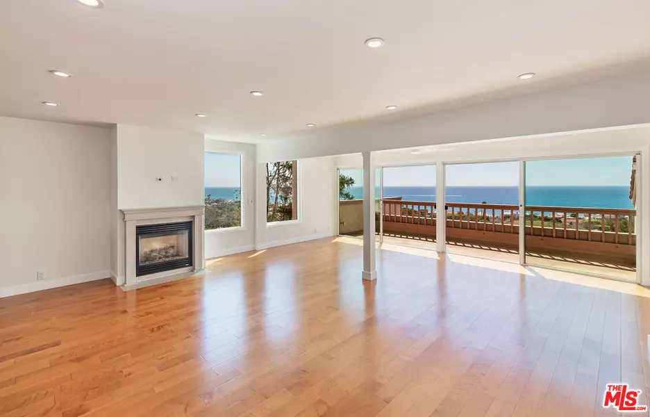 23914 De Ville Way #D, Malibu, CA 90265