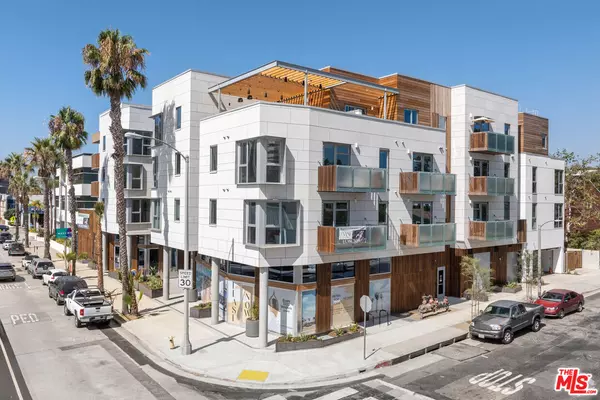 3223 Wilshire Blvd #101, Santa Monica, CA 90403