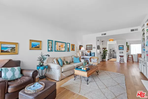 Marina Del Rey, CA 90292,310 Tahiti Way #212