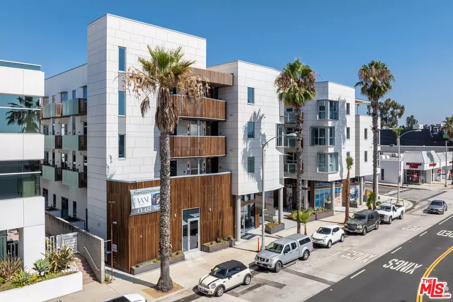 3223 Wilshire Blvd #207, Santa Monica, CA 90403