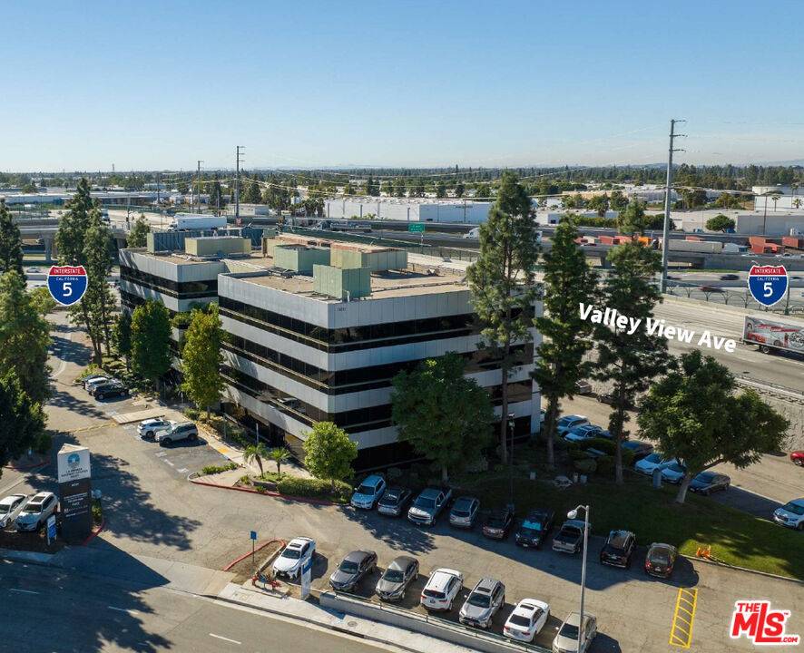 14241 Firestone Blvd, La Mirada, CA 90638