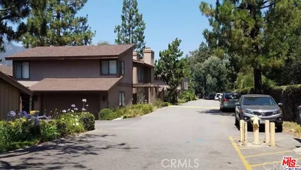La Crescenta, CA 91214,19 Northwoods Ln