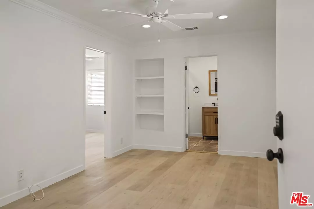 Burbank, CA 91505,3018 W Riverside Drive