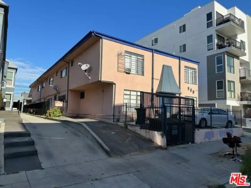 909 S Ardmore Ave #5, Los Angeles, CA 90006