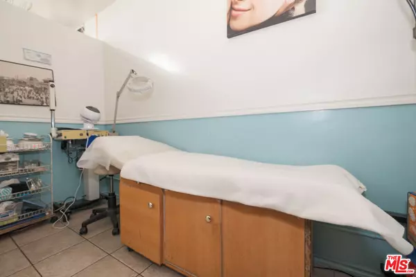 Los Angeles, CA 90028,6326 Hollywood Blvd