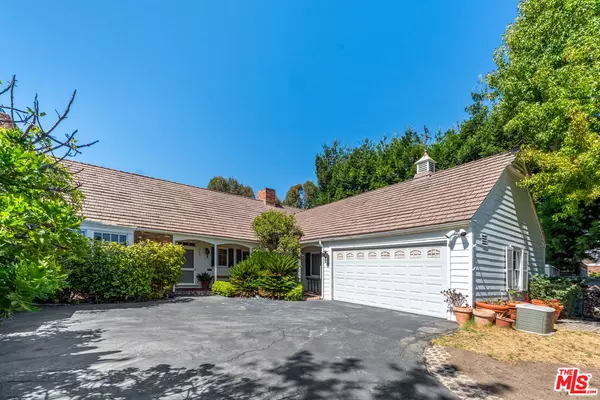 Pacific Palisades, CA 90272,765 Amalfi Dr