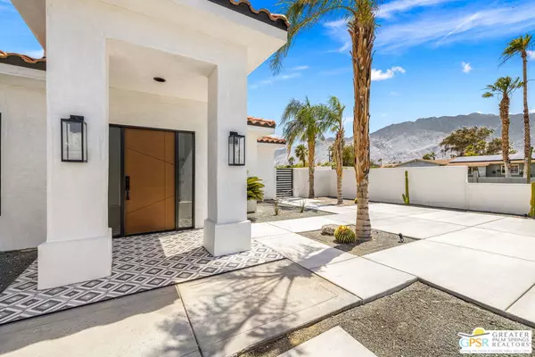 Palm Springs, CA 92262,2105 E Francis Dr