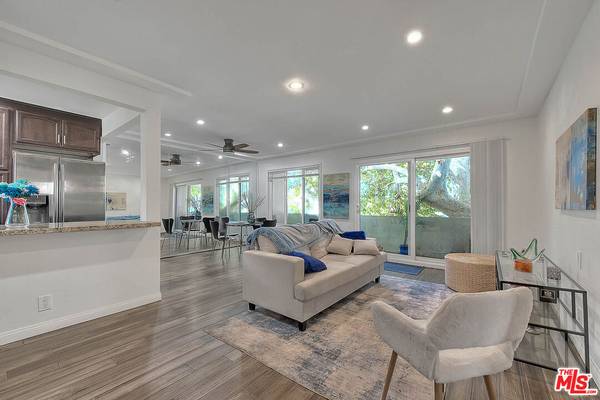 1318 N Crescent Heights Blvd #204, West Hollywood, CA 90046