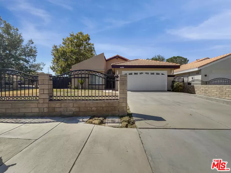 44811 Fenhold St, Lancaster, CA 93535