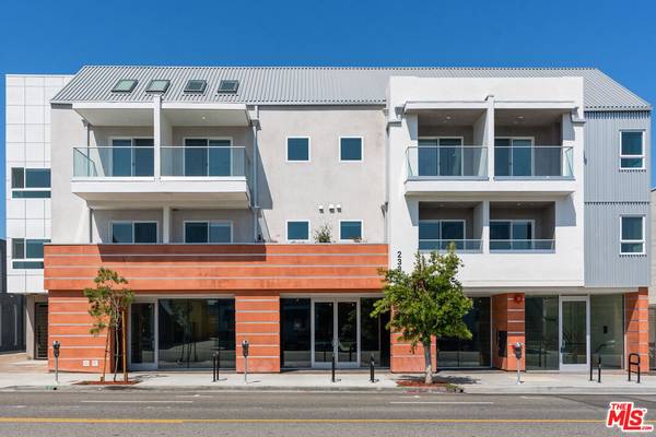 2336 Westwood Blvd #206, Los Angeles, CA 90064