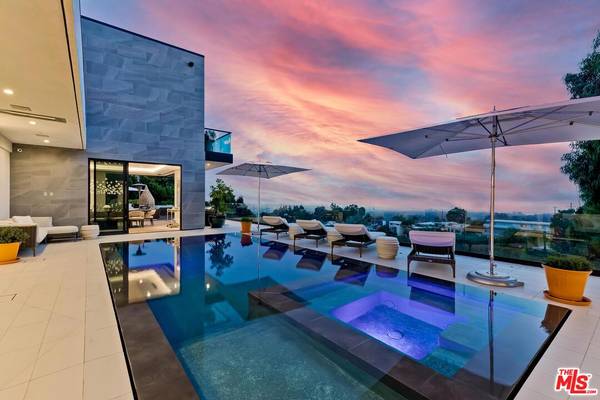 1225 Chickory Ln, Los Angeles, CA 90049