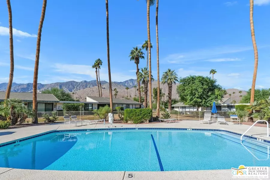 1209 N Martinique Cir, Palm Springs, CA 92264