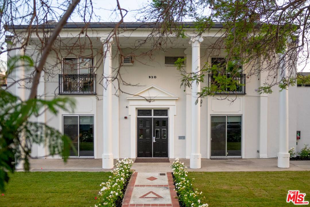 920 W 28th St, Los Angeles, CA 90007