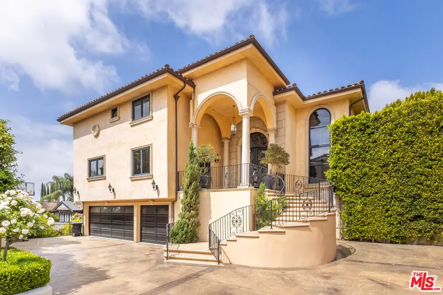 2959 Beverly Glen Cir, Los Angeles, CA 90077