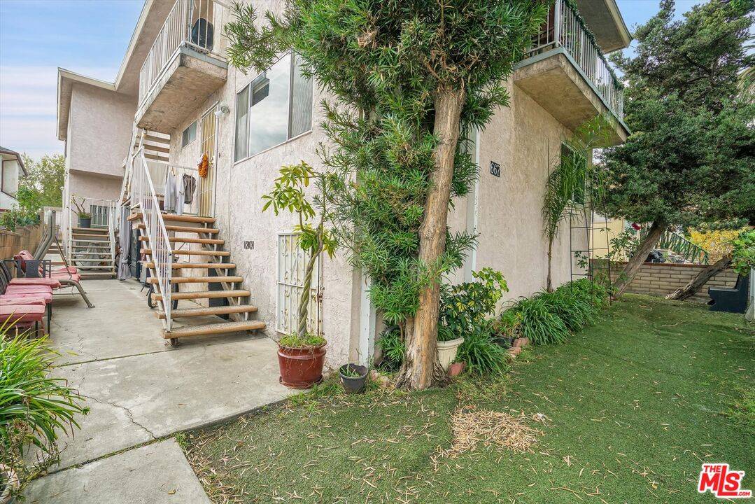 San Pedro, CA 90731,667 W 22nd St