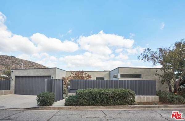 Los Angeles, CA 90046,1950 Wattles Dr