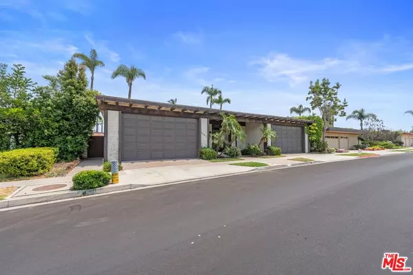 Newport Beach, CA 92660,1542 Galaxy Dr