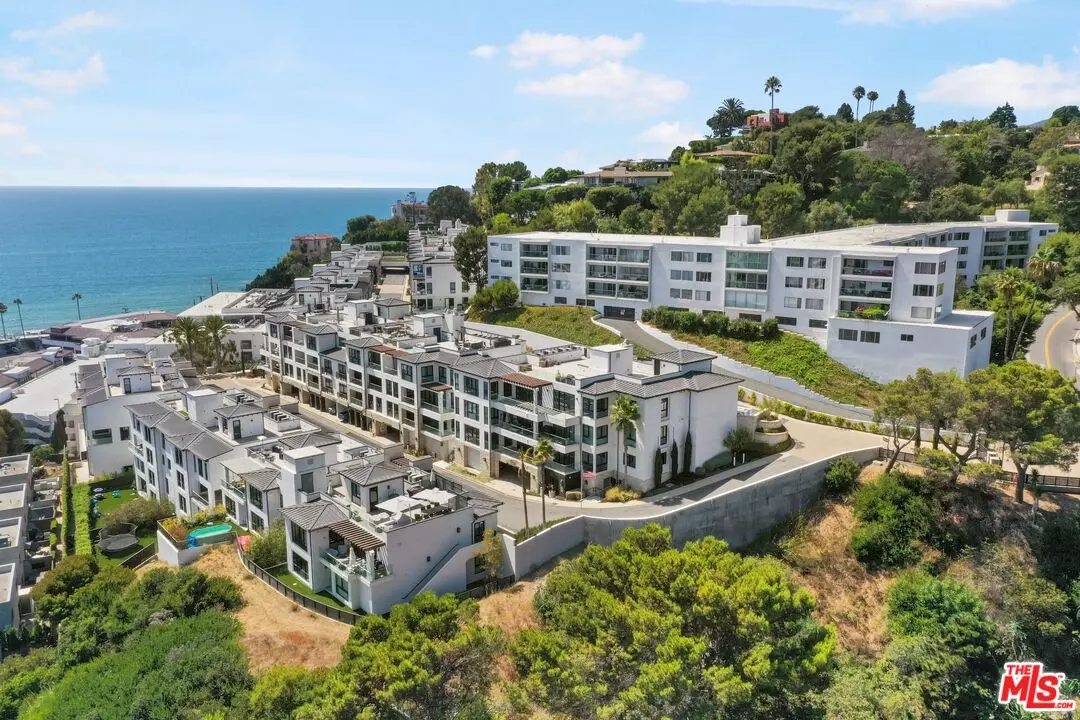 Pacific Palisades, CA 90272,17322 Tramonto Dr #306