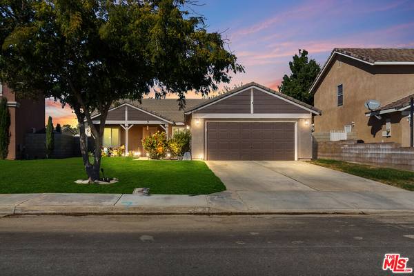 45649 Trafalgar Dr, Lancaster, CA 93534