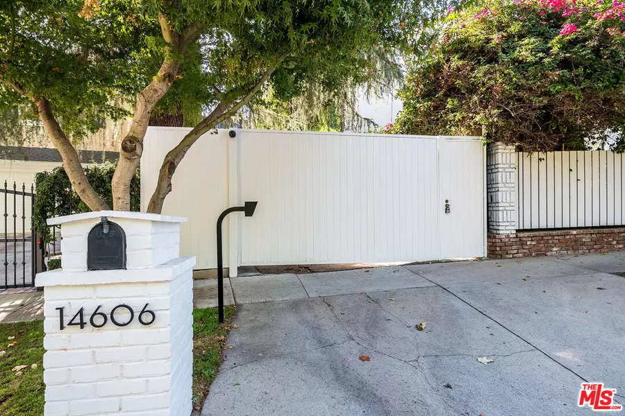 14606 Sutton St, Sherman Oaks, CA 91403