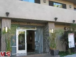 Los Angeles, CA 90069,931 N Alfred #301