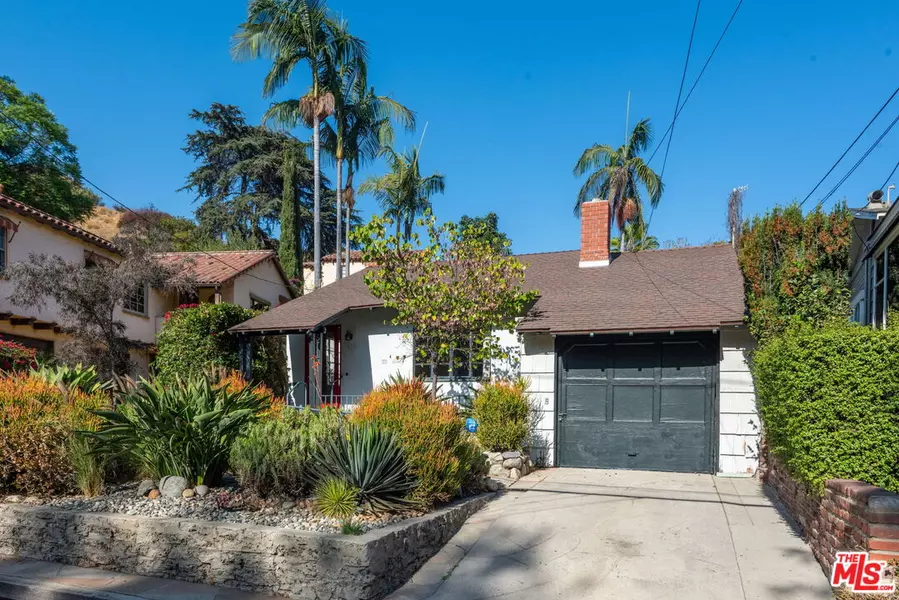 6115 Glen Oak St, Los Angeles, CA 90068