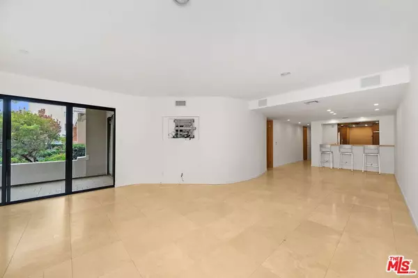 Santa Monica, CA 90405,150 Ocean Park Blvd #325