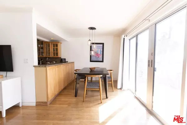 Santa Monica, CA 90405,Ocean Ave #3