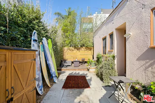 1033 GRANT ST, Santa Monica, CA 90405