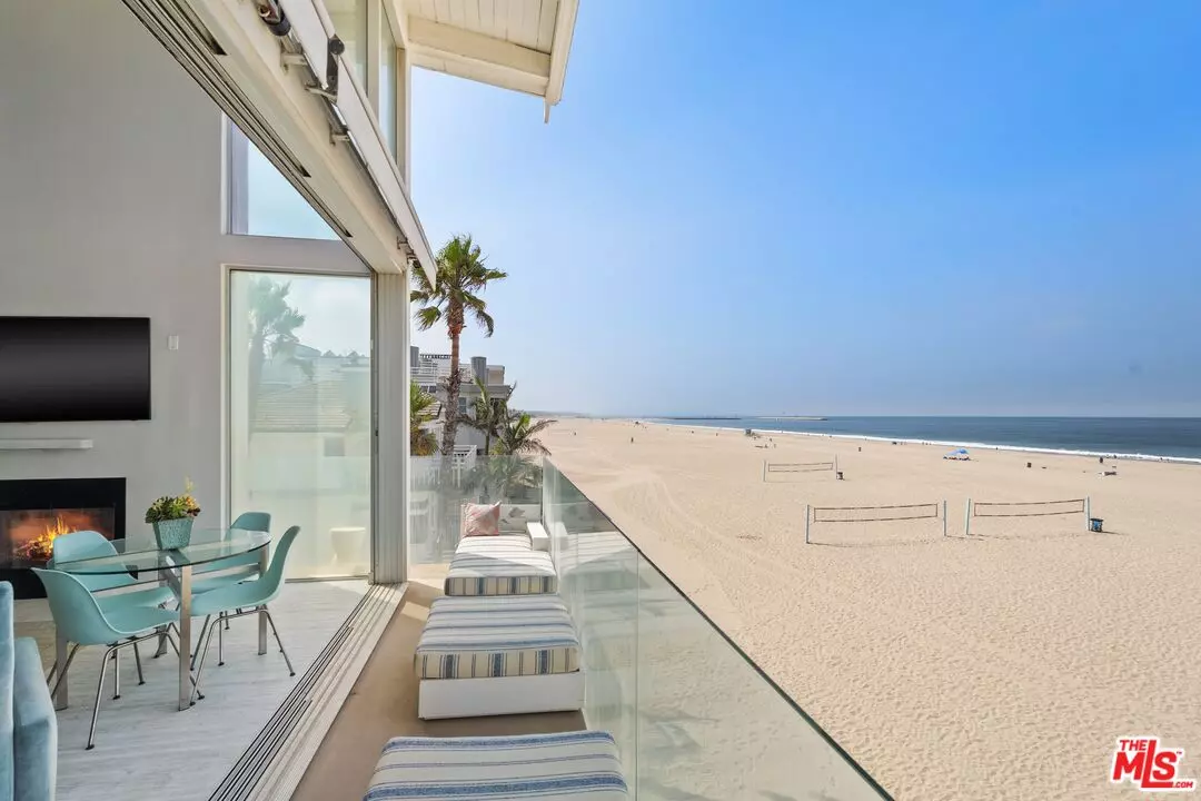 Marina Del Rey, CA 90292,1 Driftwood St #5