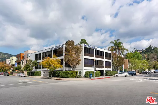 Los Angeles, CA 90049,815 Moraga Dr