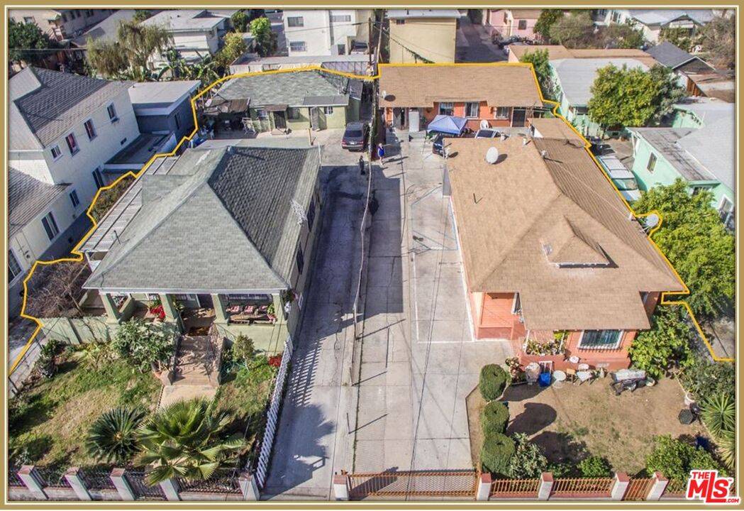 1139 S Kingsley Dr, Los Angeles, CA 90006