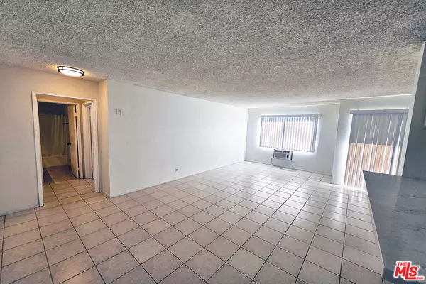 Winnetka, CA 91306,20234 Cantara St #249